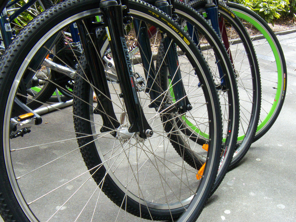 How is Choosing 700c Bike Tires for Commuting Craft Cadence