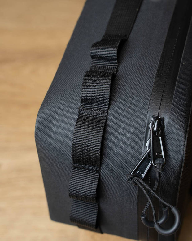 Craft Cadence Handlebar Bag | Waterproof | 3 Litres | EARLY BIRD PRE-ORDER (SHIPS OCTOBER)