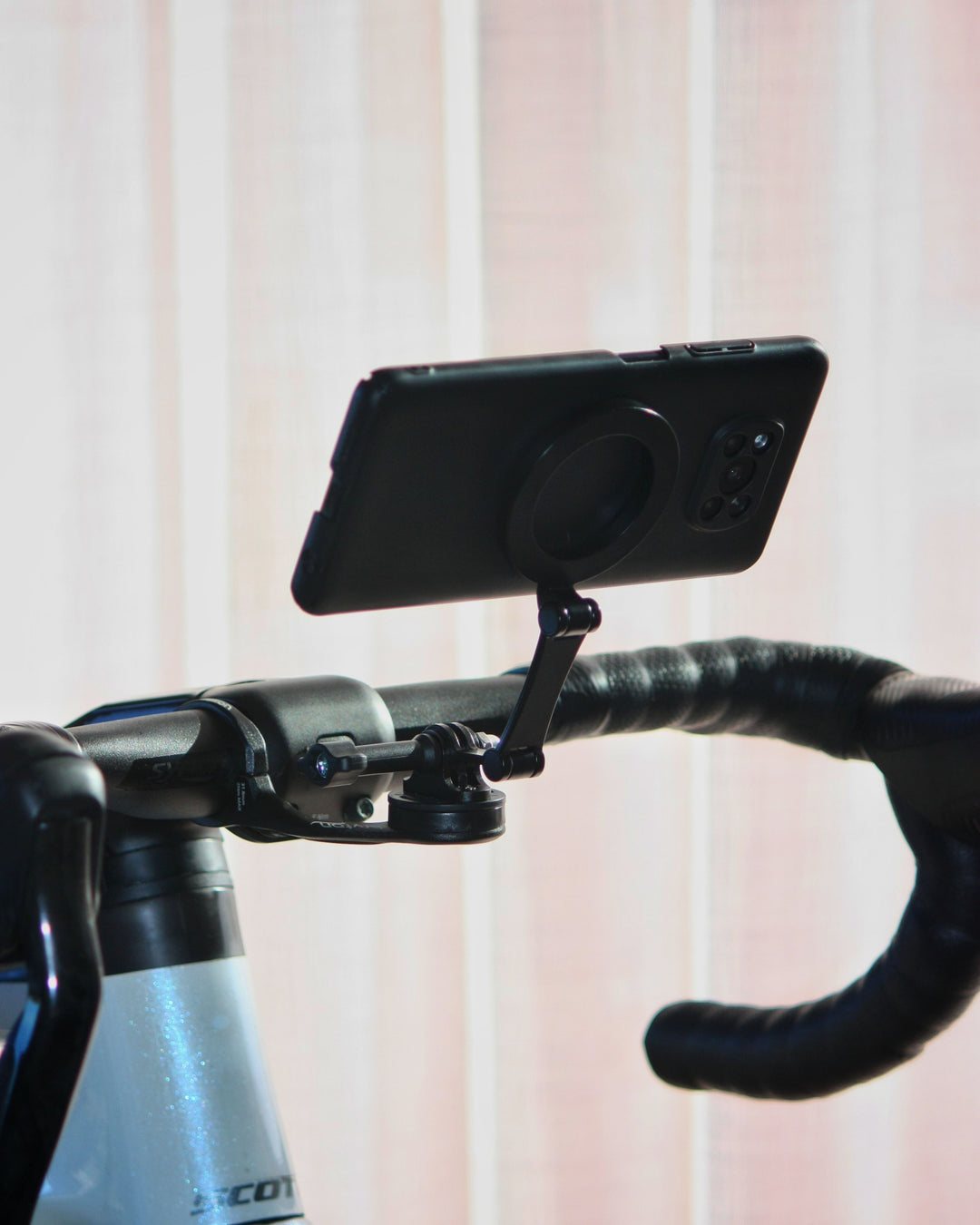 Craft Cadence Indoor Training Phone Mount | Magsafe | 180° Adjustable